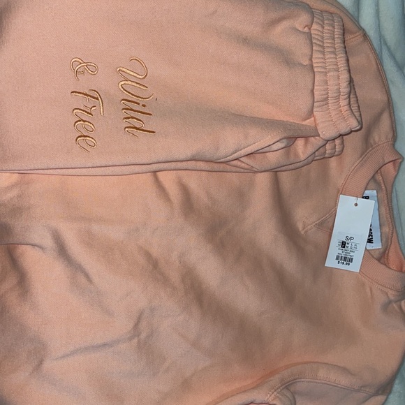 Pants Set - Picture 2 of 7